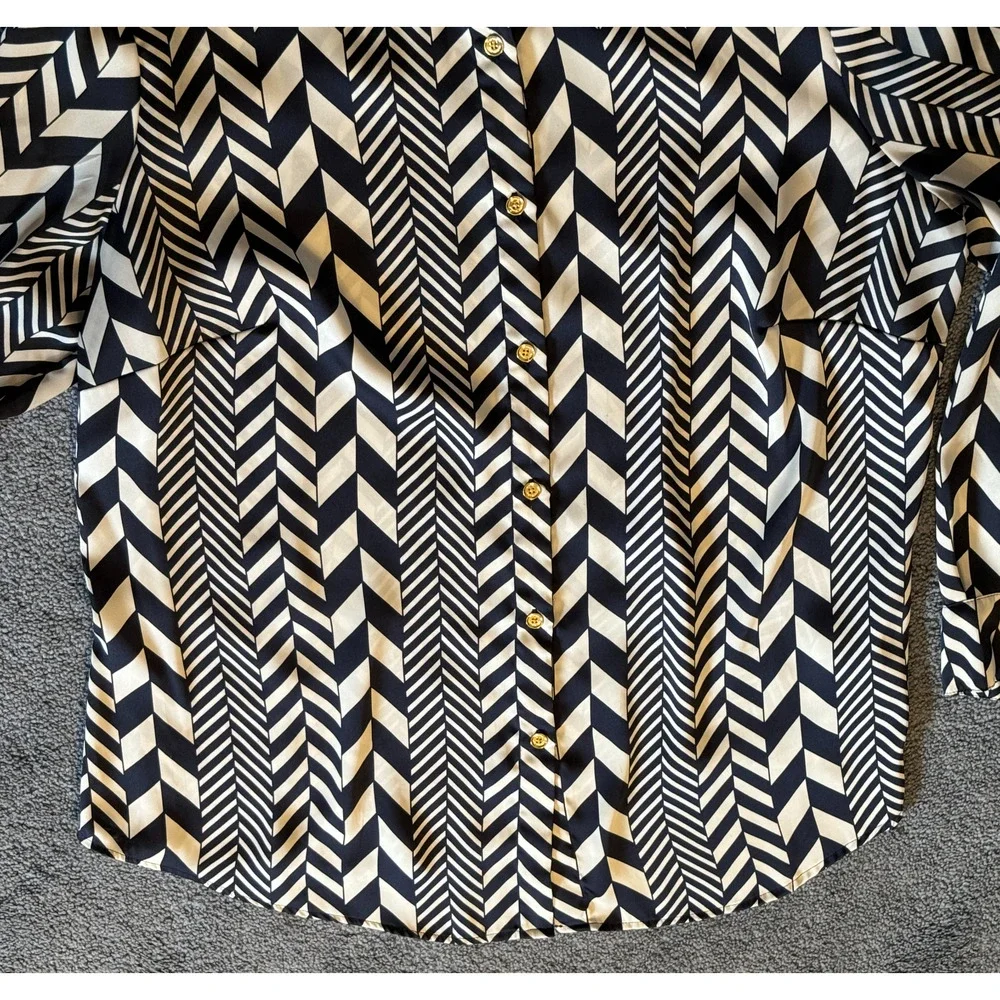 Michael Kors Shirt Womens Size 1X Blue White Geometric Long Sleeve Lightweight